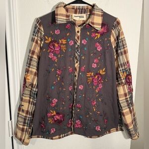 Savanna Jane Plaid and Floral Embroidered Flannel Long Sleeve Womens Size Small
